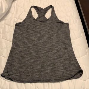 Lululemon essential pleated tank